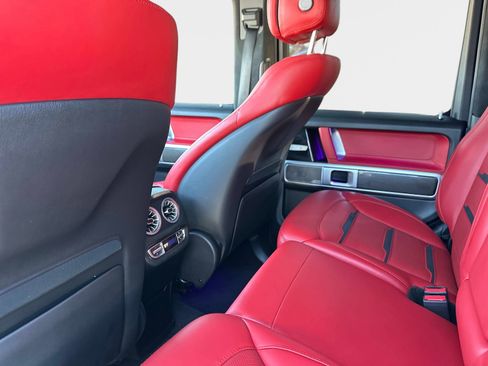 Certified 2022 Mercedes-Benz G 63 AMG 4MATIC image 15