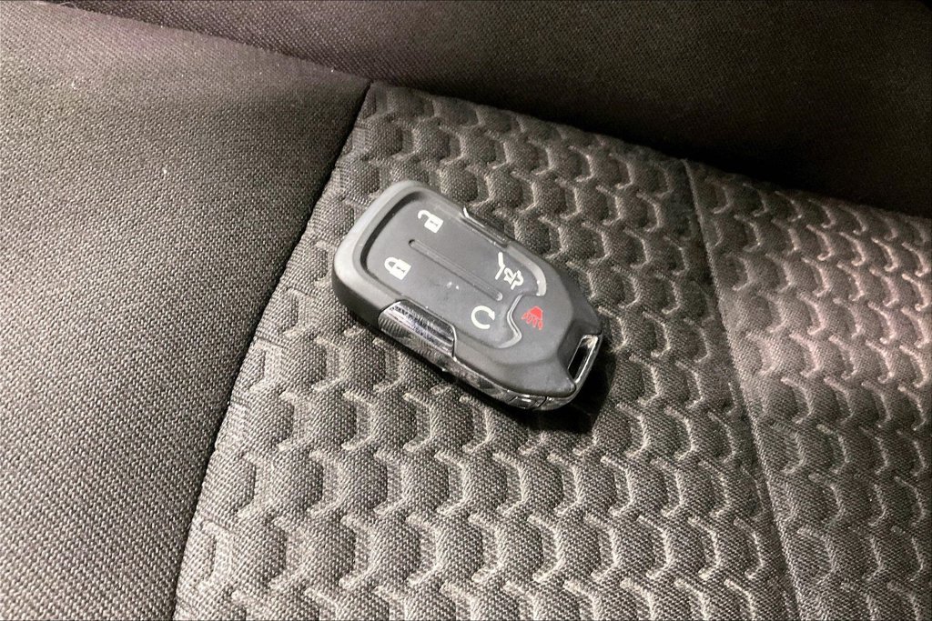 Used 2021 GMC Terrain SLE w/ Driver Convenience Package FWD image 10