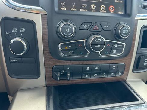 Used 2015 RAM 2500 Laramie w/ Convenience Group image 26