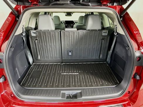 New 2026 Toyota Highlander Platinum AWD/4WD image 26