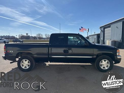 Used 2005 GMC Sierra 1500 SLT w/ Light Duty Power Package AWD/4WD image 8