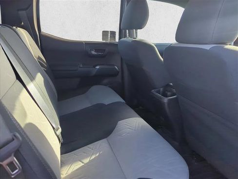 Used 2020 Toyota Tacoma TRD Sport w/ Technology Package image 22