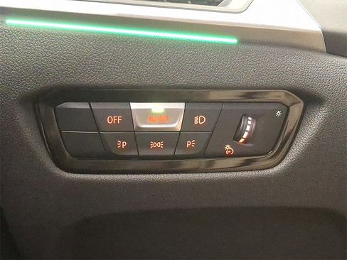 Used 2023 BMW 330i xDrive Sedan w/ Premium Package image 24