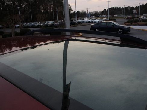 Used 2018 Subaru Forester 2.5i Premium w/ All-Weather Package image 9