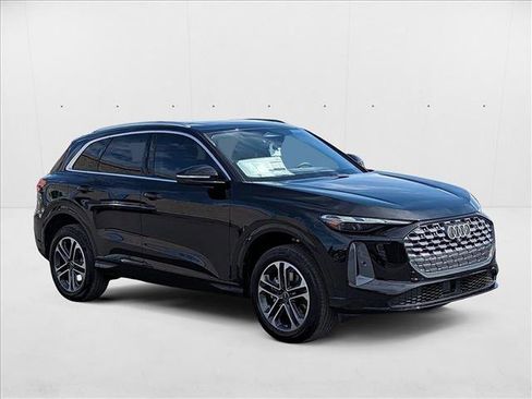 New 2025 Audi Q5 Premium image 6