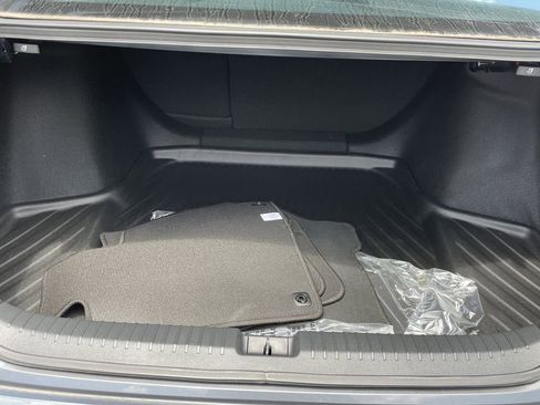 Used 2024 Honda Accord EX-L image 9