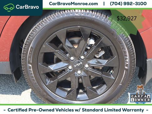 Used 2023 Kia Carnival SX Prestige FWD image 11