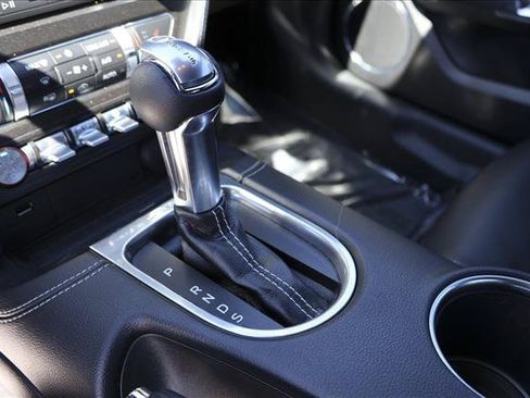 Used 2021 Ford Mustang GT Premium w/ Equipment Group 401A RWD image 21