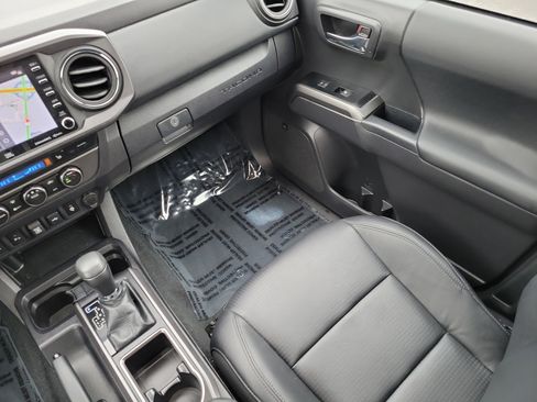 Certified 2023 Toyota Tacoma TRD Sport w/ TRD Premium Sport Package image 18