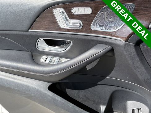 Used 2024 Mercedes-Benz GLS 450 4MATIC image 34