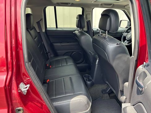 Used 2016 Jeep Patriot High Altitude FWD image 8