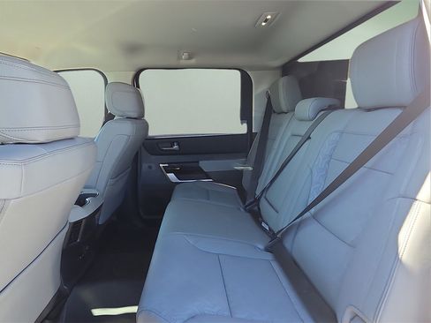 Used 2024 Toyota Tundra Limited image 9