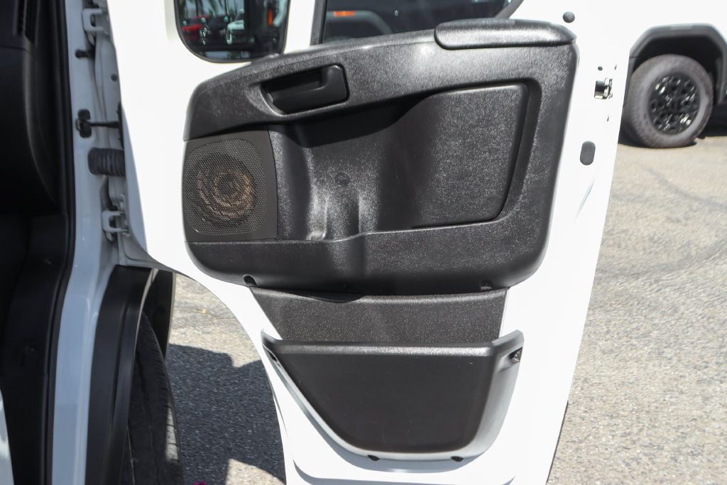 Used 2021 RAM ProMaster 2500 w/ Convenience Group FWD image 34