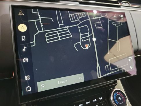 Used 2023 Land Rover Range Rover Sport SE Dynamic image 38