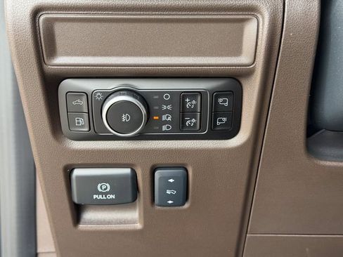 Used 2025 Ford F150 King Ranch w/ FX4 Off-Road Package AWD/4WD image 10