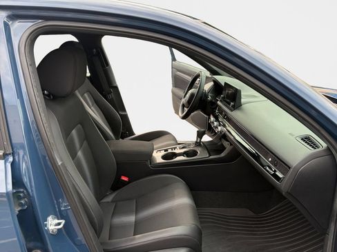Certified 2025 Honda Civic Sport image 18