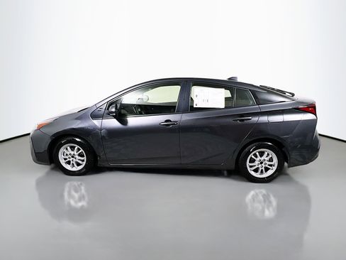 Used 2022 Toyota Prius LE image 9