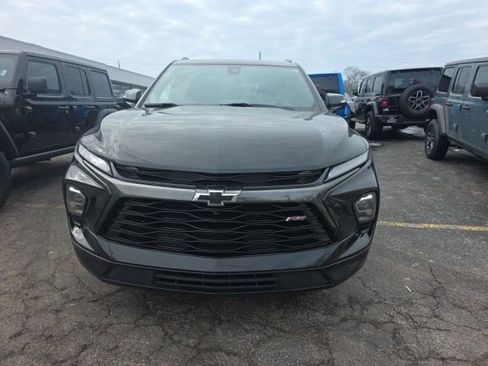 Used 2023 Chevrolet Blazer RS w/ Driver Confidence II Package image 3