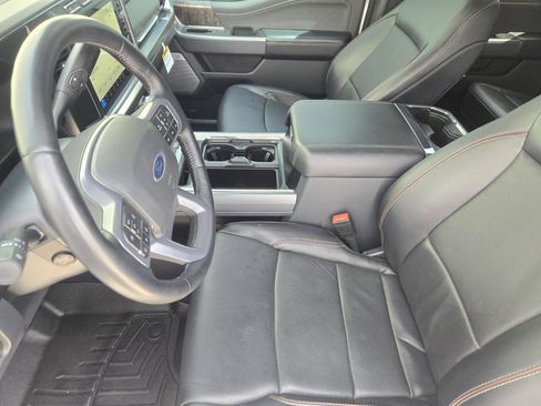 Used 2023 Ford F250 Lariat w/ Black Appearance Package AWD/4WD image 16