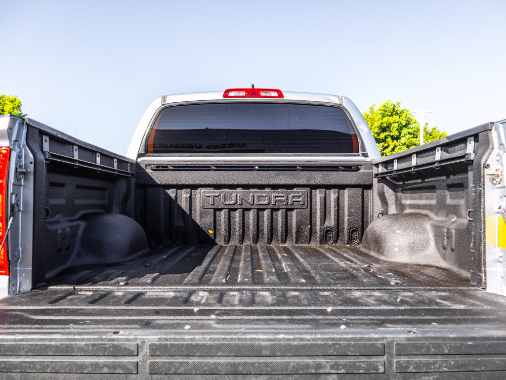 Used 2020 Toyota Tundra SR5 w/ SR5 Upgrade Package RWD image 17