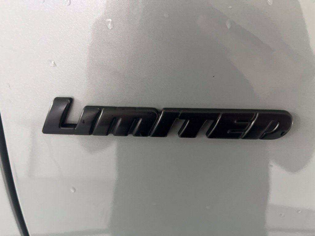 Used 2019 Toyota Tacoma Limited AWD/4WD image 48