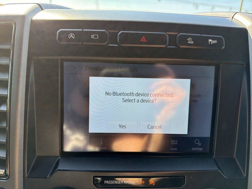 Used 2020 Ford F150 Raptor w/ Equipment Group 802A Luxury AWD/4WD image 32