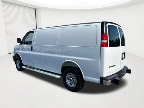 Used 2025 GMC Savana 2500 w/ Driver Convenience Package RWD image 7