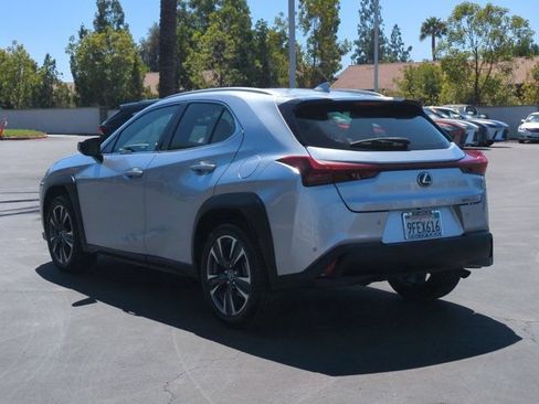 Used 2023 Lexus UX 250h FWD image 7