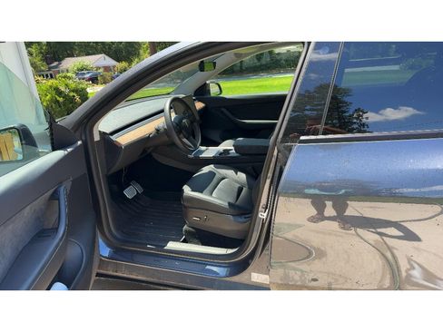 Used 2022 Tesla Model Y Performance AWD/4WD image 5
