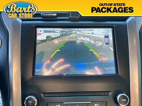 Used 2017 Ford Fusion SE w/ Fusion SE Technology Package image 33