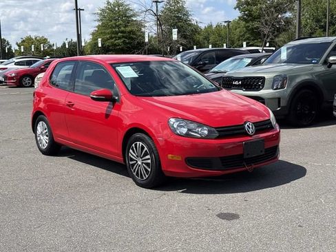 Used 2011 Volkswagen Golf 2-Door FWD image 1
