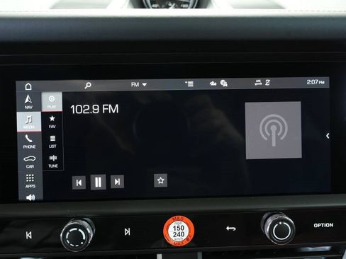 New 2025 Porsche Macan image 18