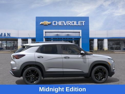 New 2026 Chevrolet TrailBlazer LT w/ Midnight Edition AWD/4WD image 6