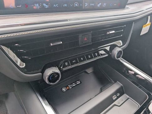 Used 2026 Chevrolet Tahoe Premier image 20