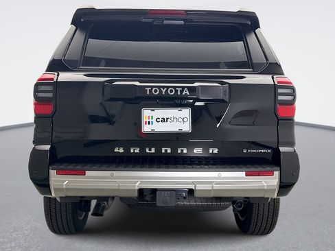 Used 2025 Toyota 4Runner Limited AWD/4WD image 4