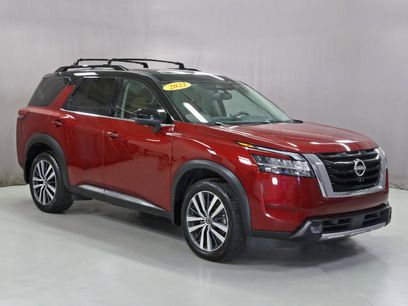 Certified 2022 Nissan Pathfinder Platinum w/ Cargo Package