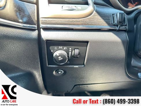 Used 2014 Jeep Grand Cherokee Limited image 21