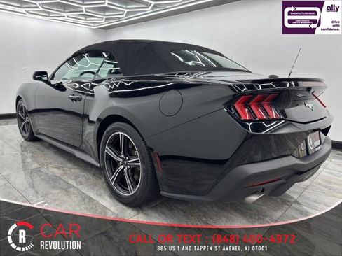 Used 2024 Ford Mustang Premium RWD image 4