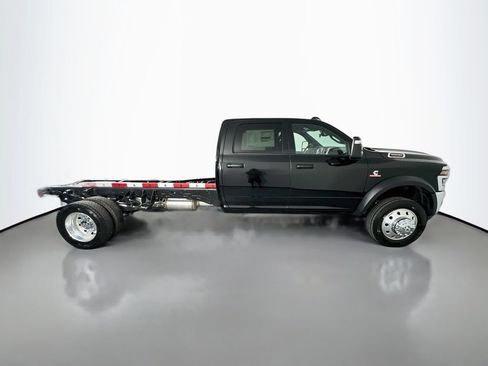 New 2026 RAM 5500 Tradesman w/ Chrome Appearance Group AWD/4WD image 8