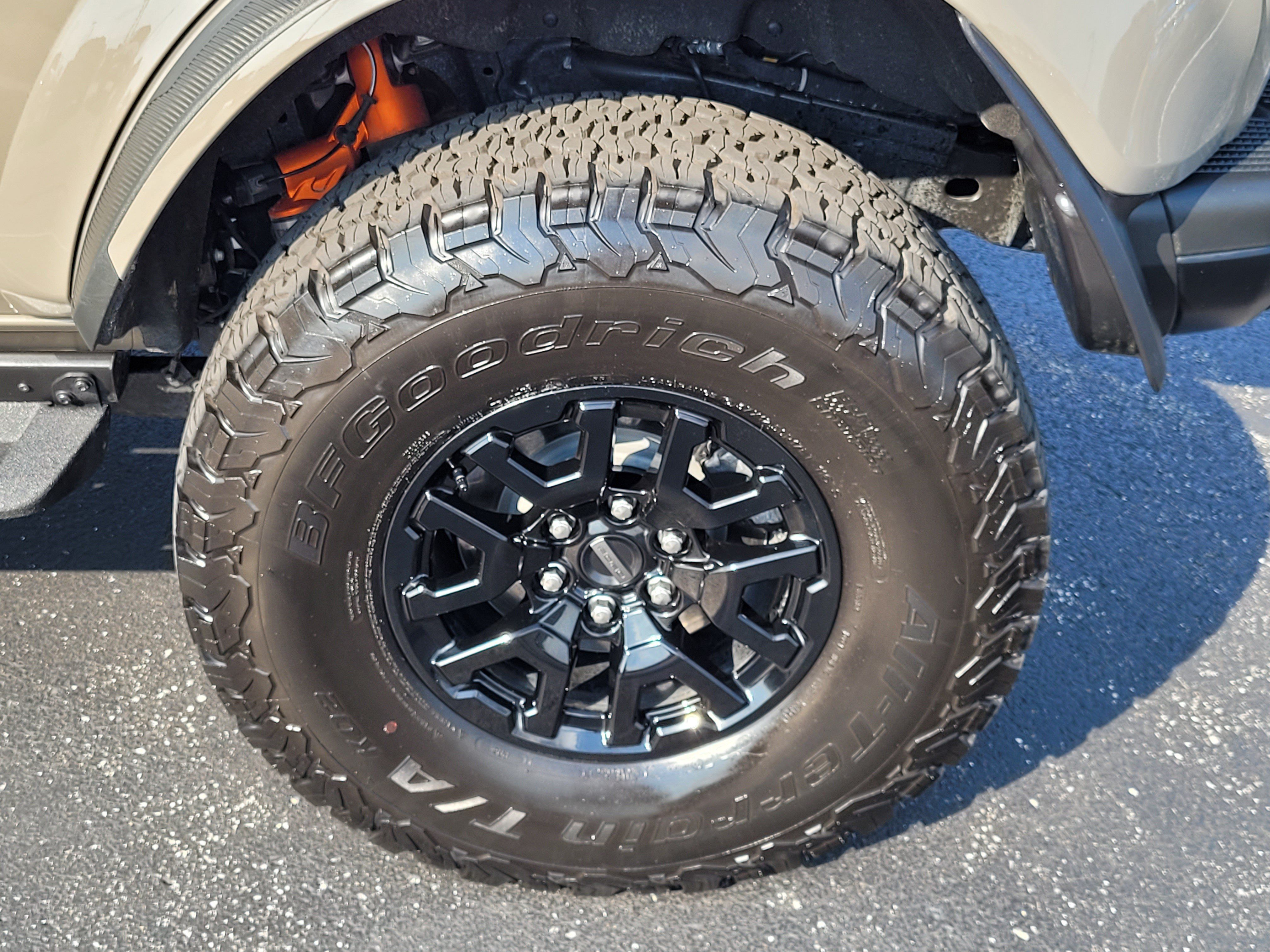 Used 2025 Ford Bronco Raptor AWD/4WD image 11