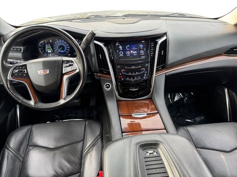Used 2020 Cadillac Escalade ESV Luxury image 10
