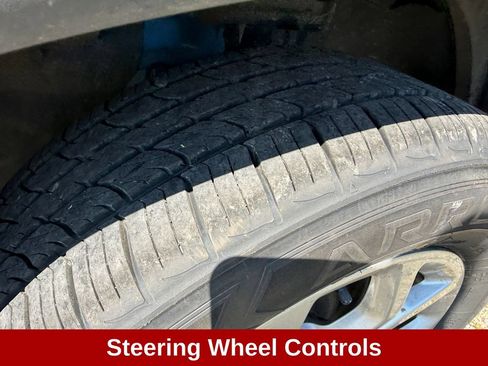 Used 2024 Jeep Compass Latitude AWD/4WD image 12