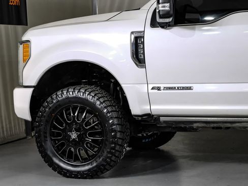 Used 2019 Ford F350 Platinum w/ Platinum Ultimate Package AWD/4WD image 13