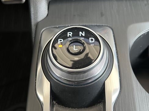 Used 2024 Ford Escape ST-Line w/ Tech Pack #1 AWD/4WD image 26