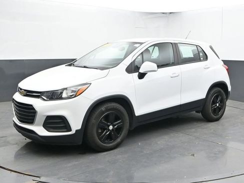 Used 2020 Chevrolet Trax LS FWD image 5