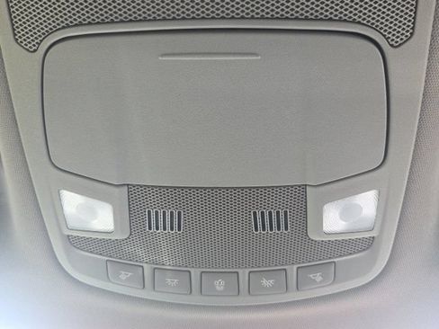 Used 2017 Ford F150 XLT w/ Equipment Group 302A Luxury AWD/4WD image 25