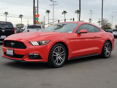 Used 2016 Ford Mustang Coupe image 25