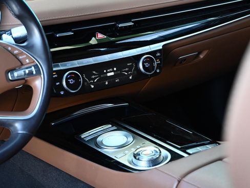 Used 2021 Genesis G80 2.5T image 19