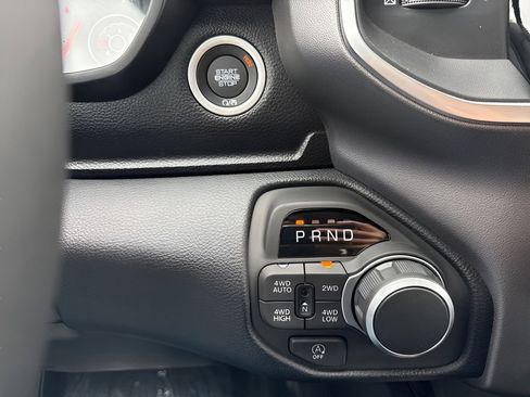 New 2026 RAM 1500 Big Horn w/ Night Edition image 31