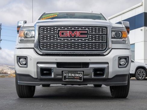 Used 2019 GMC Sierra 2500 Denali image 29